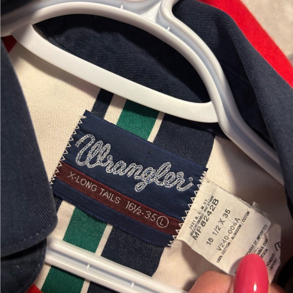 Wrangler Button Up - Picture 3 of 5